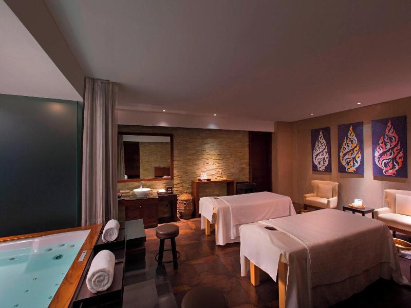 Sheraton Bangalore Hotel At Brigade Gateway image