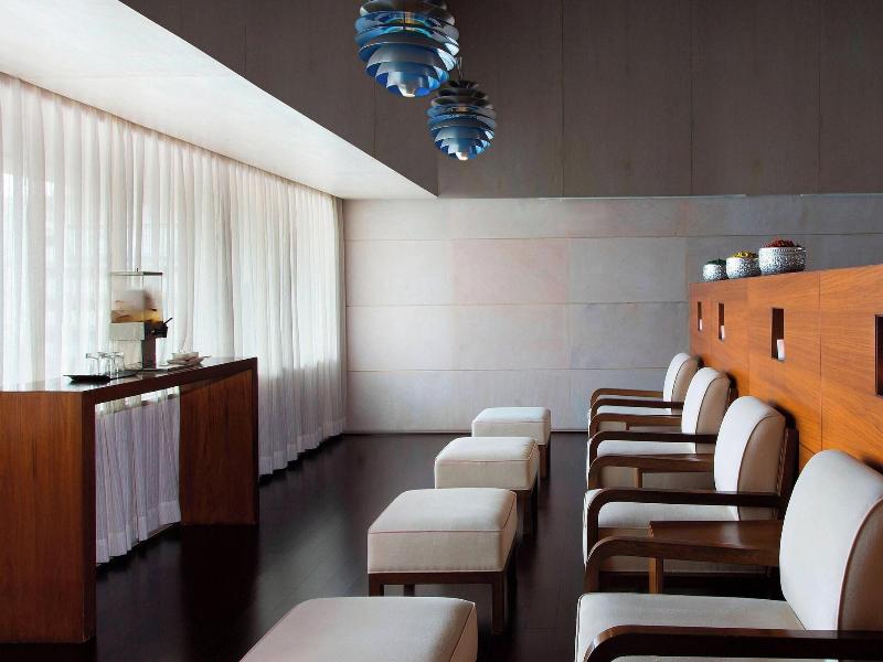 Sheraton Bangalore Hotel At Brigade Gateway image