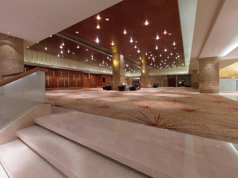Sheraton Bangalore Hotel At Brigade Gateway image