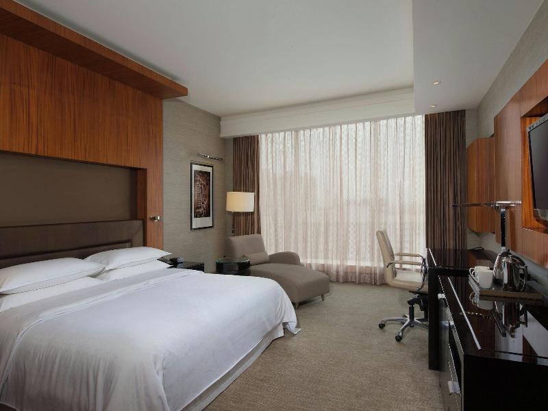 Sheraton Bangalore Hotel At Brigade Gateway image