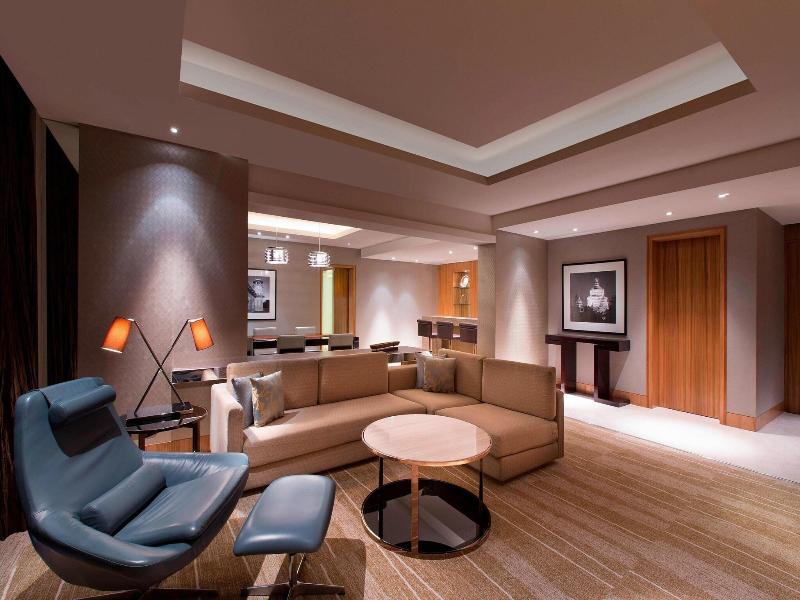 Sheraton Bangalore Hotel At Brigade Gateway image