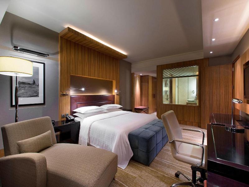 Sheraton Bangalore Hotel At Brigade Gateway image
