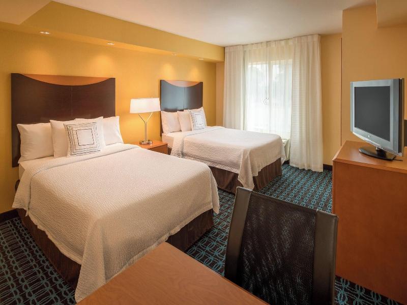 Fairfield Inn & Suites Portland North image