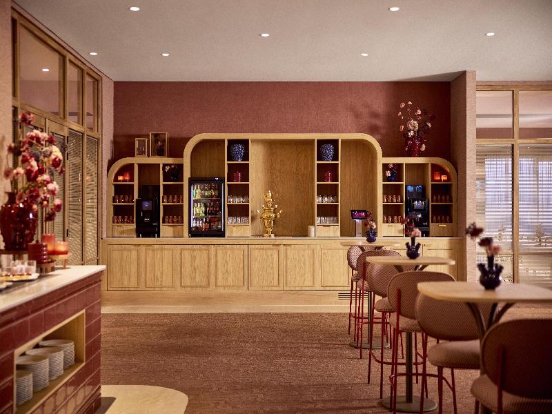 Van der Valk Hotel Volendam image