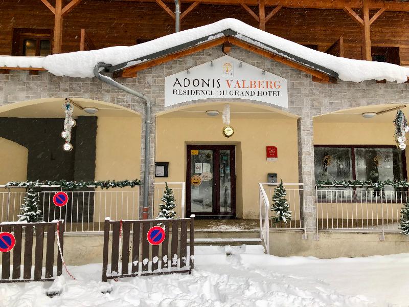 Adonis Valberg — general view