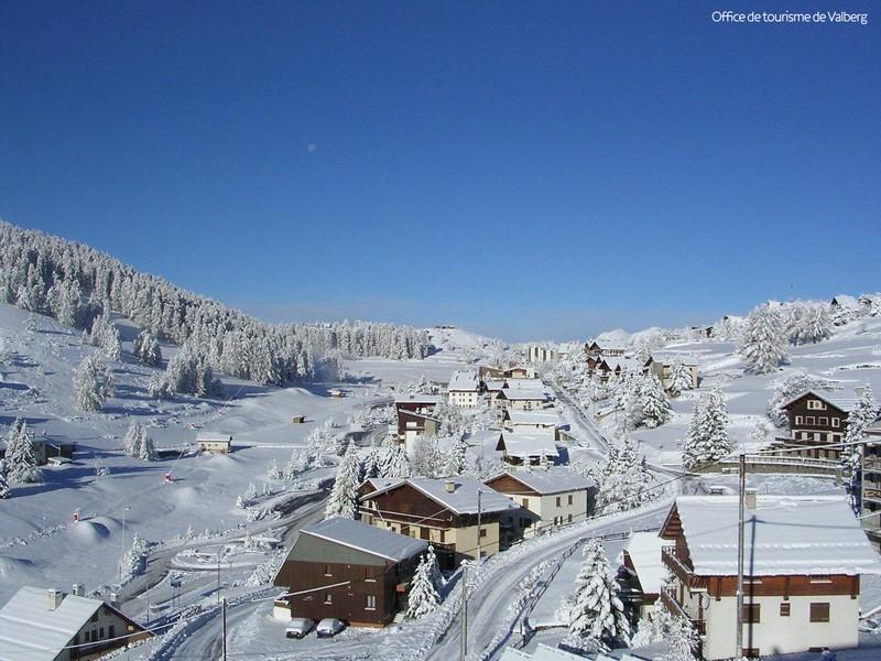 Adonis Valberg — exterior view