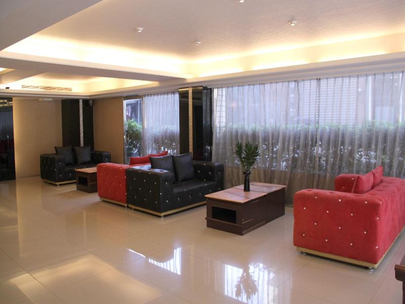 Crystal Hotel Taipei image