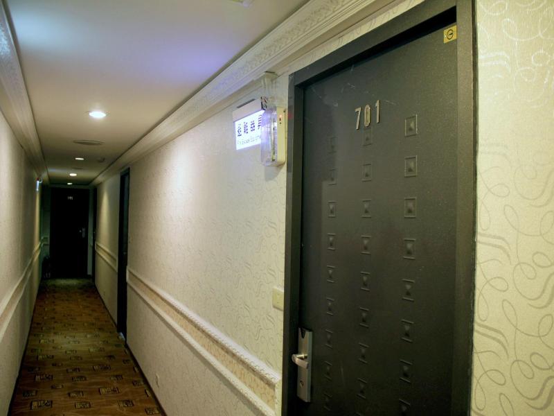 Crystal Hotel Taipei image
