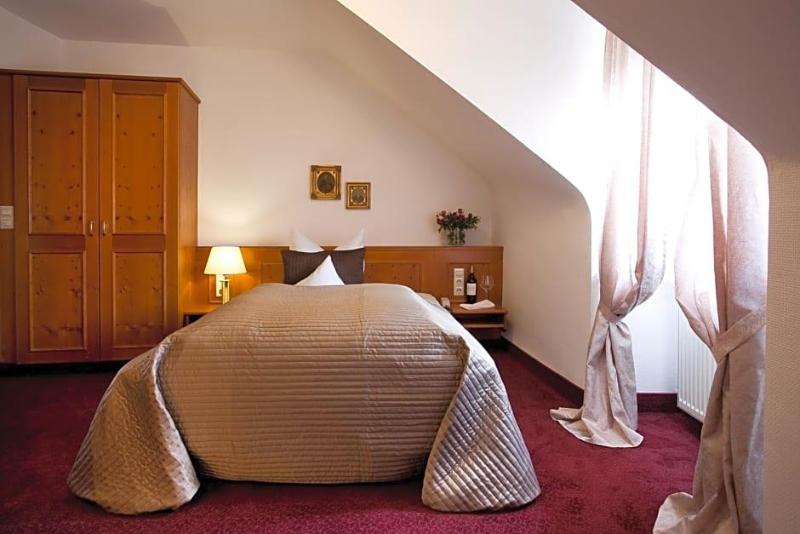 Hotel Traube image