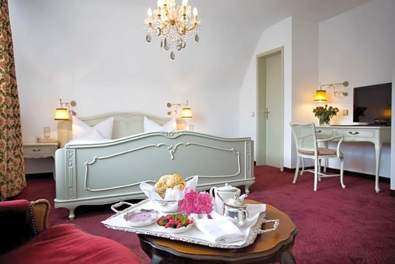Hotel Traube image