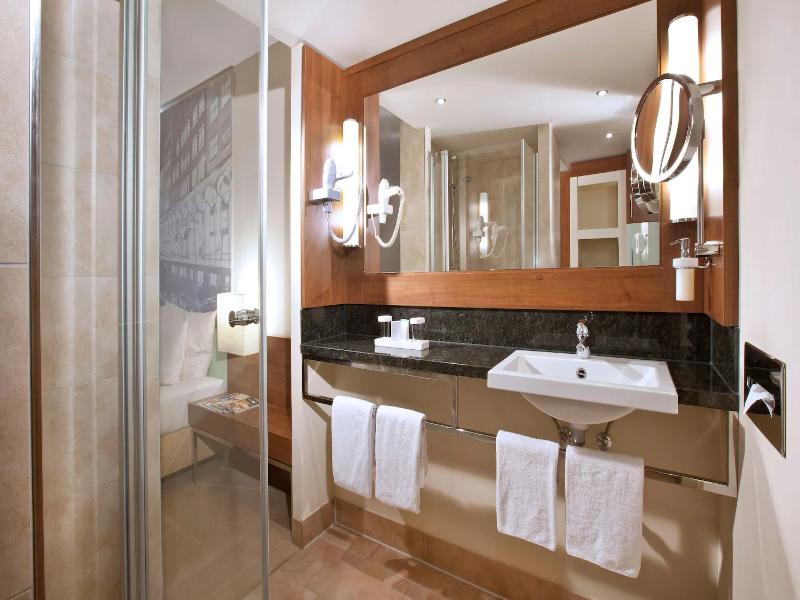 Lindner Hotel Hamburg Am Michel image