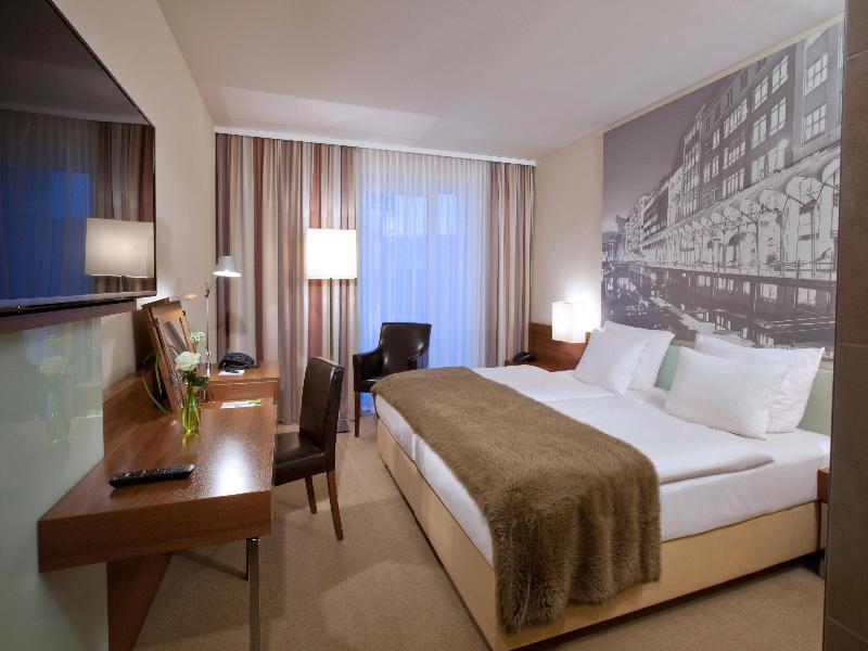 Lindner Hotel Hamburg Am Michel image