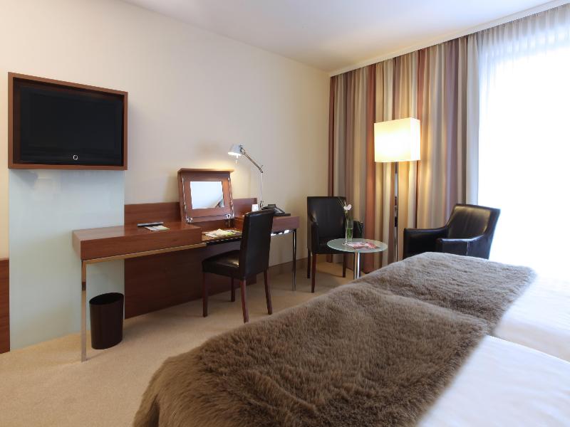 Lindner Hotel Hamburg Am Michel image