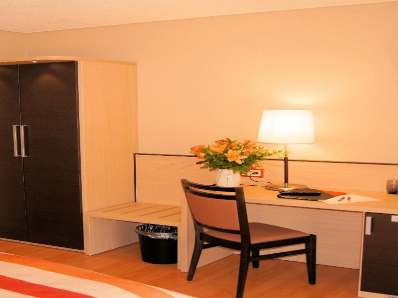 Hotel Lacotel image