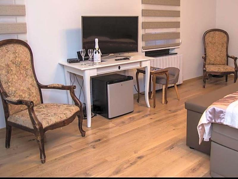 Au Manoir Des Vallees B&B image