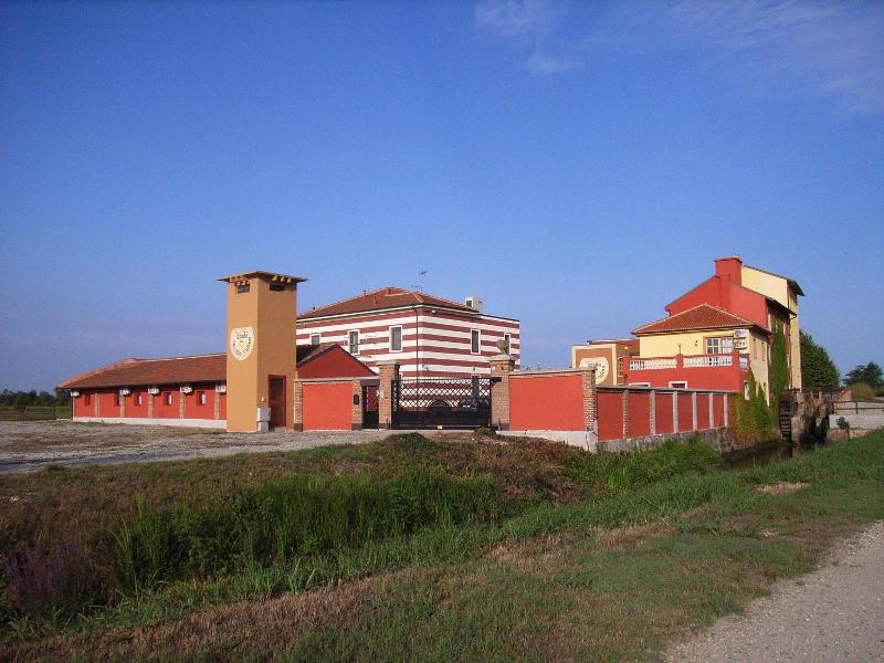 Tenuta Del Vecchio Mulino image