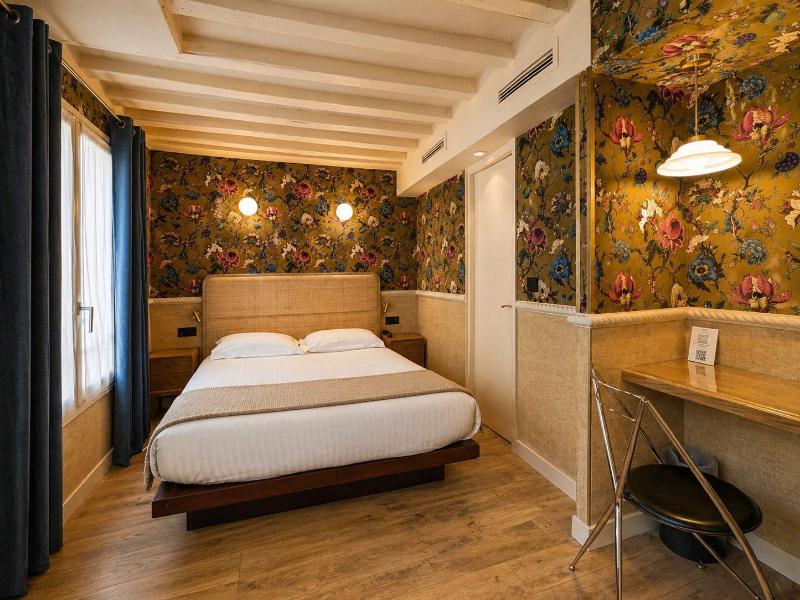Hotel Notre Dame Maitre Albert image