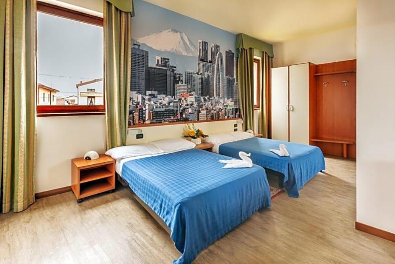 Hotel City image