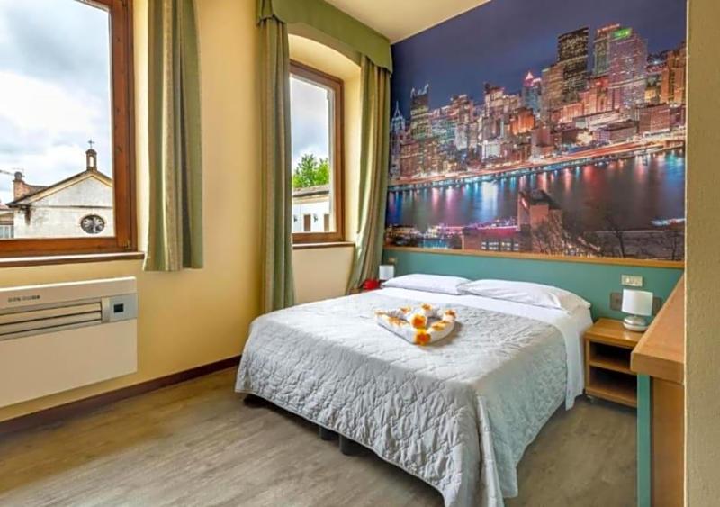 Hotel City image