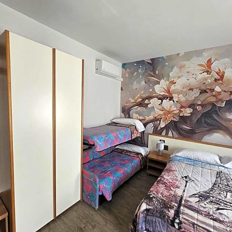 Hotel City image