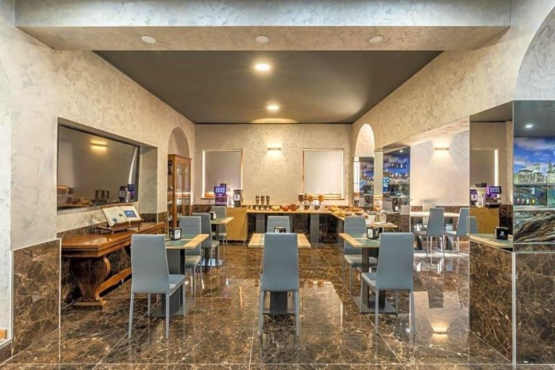 Hotel City image