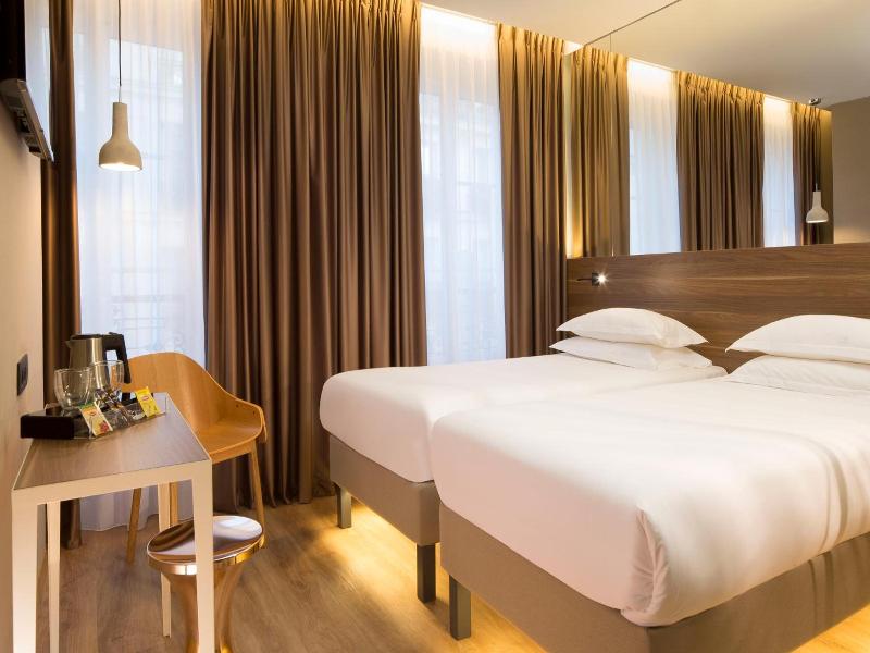 Hotel Cler image