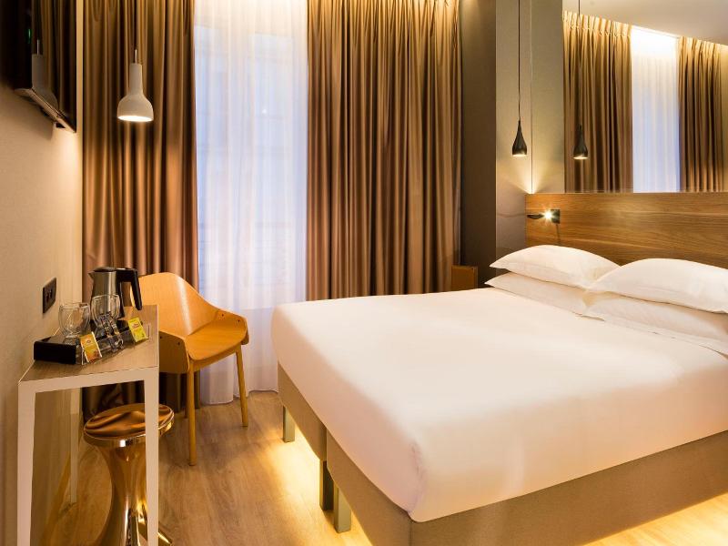 Hotel Cler image