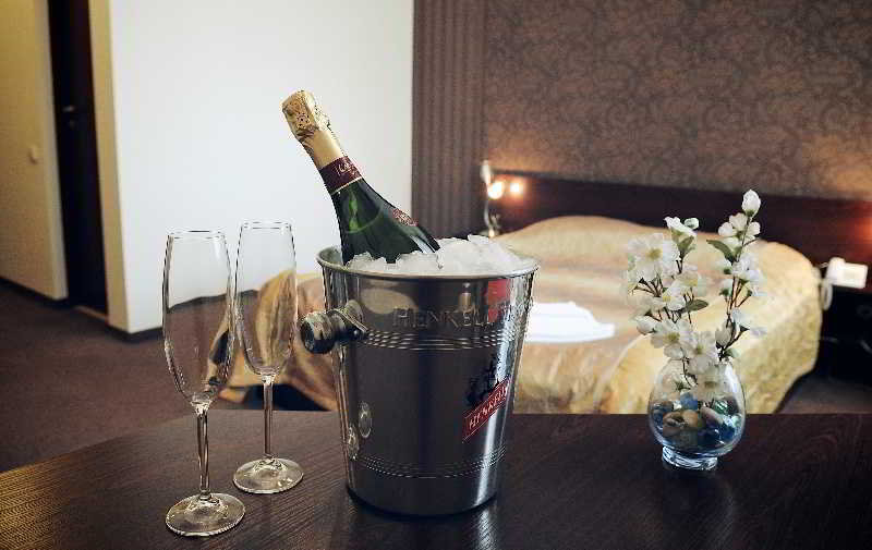 Alanta Hotel