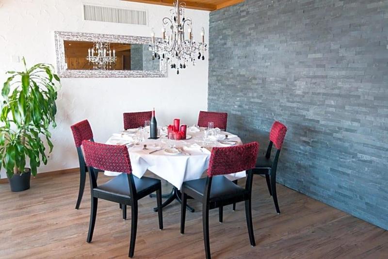 Hotel Roggerli image