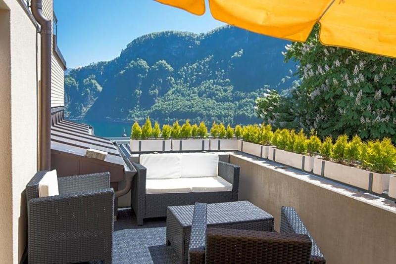 Hotel Roggerli image