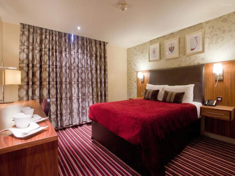 Gloucester Robinswood Hotel By Sunday image
