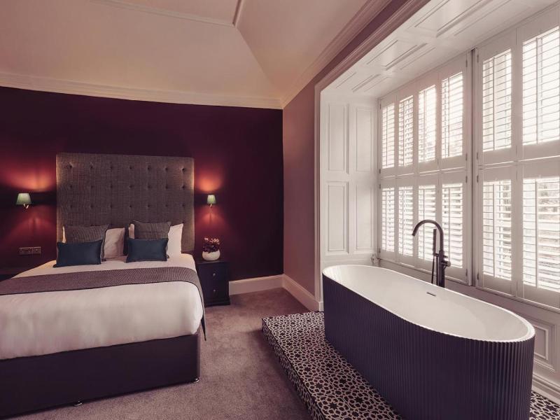 Dale Lodge image