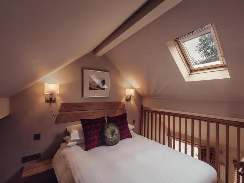 Dale Lodge image
