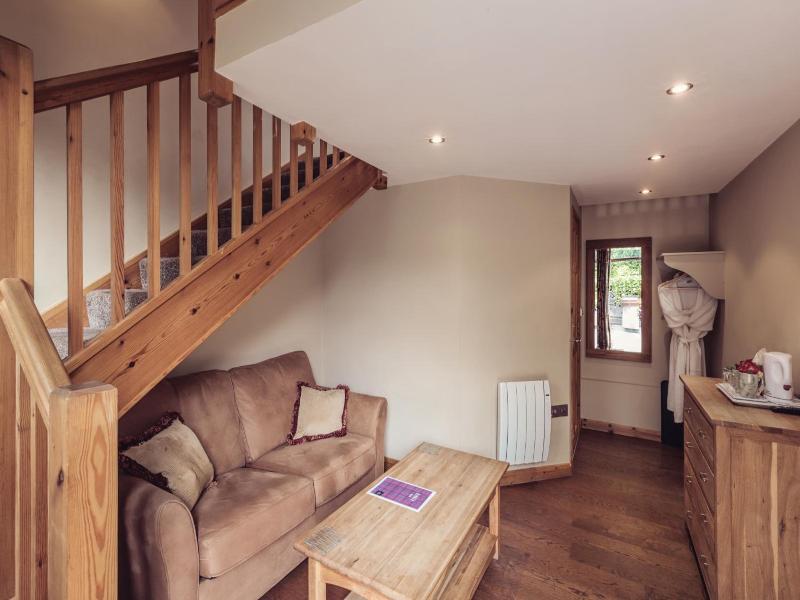 Dale Lodge image