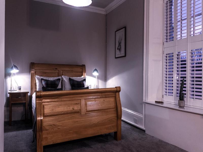 Dale Lodge image
