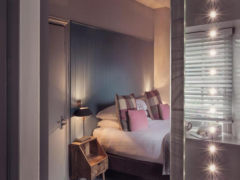 Dale Lodge image
