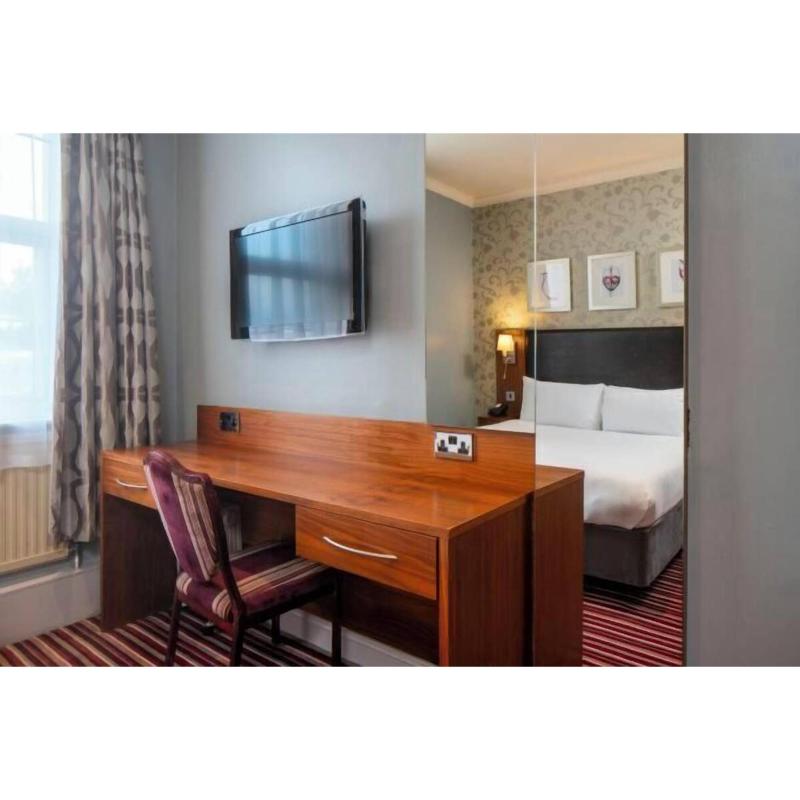 London Croydon Aerodrome Hotel by Sunday image