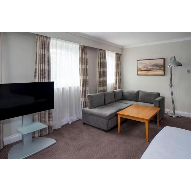London Croydon Aerodrome Hotel by Sunday image