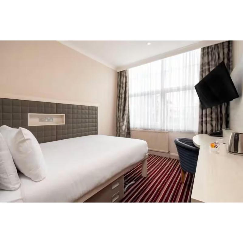 London Croydon Aerodrome Hotel by Sunday image