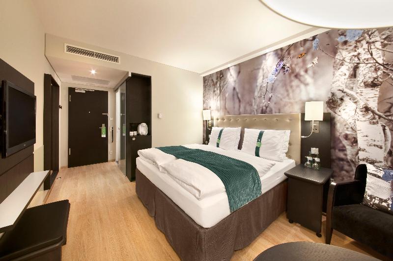 Premier Inn Berlin Alexanderplatz photo 2