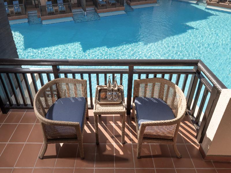 Anantara The Palm Dubai Resort image