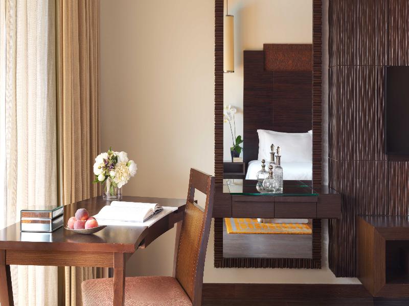 Anantara The Palm Dubai Resort image