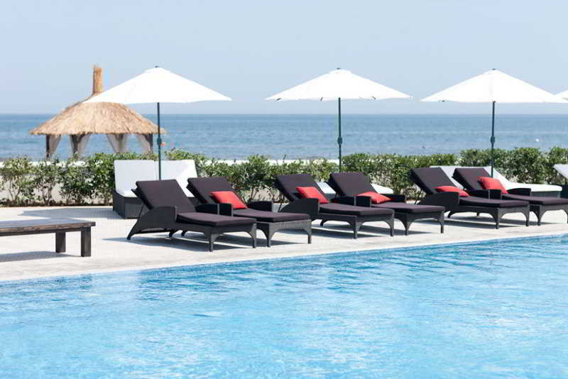 Sea Breeze Residences & Hotel