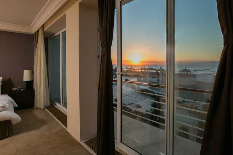 Sea Breeze Residences & Hotel