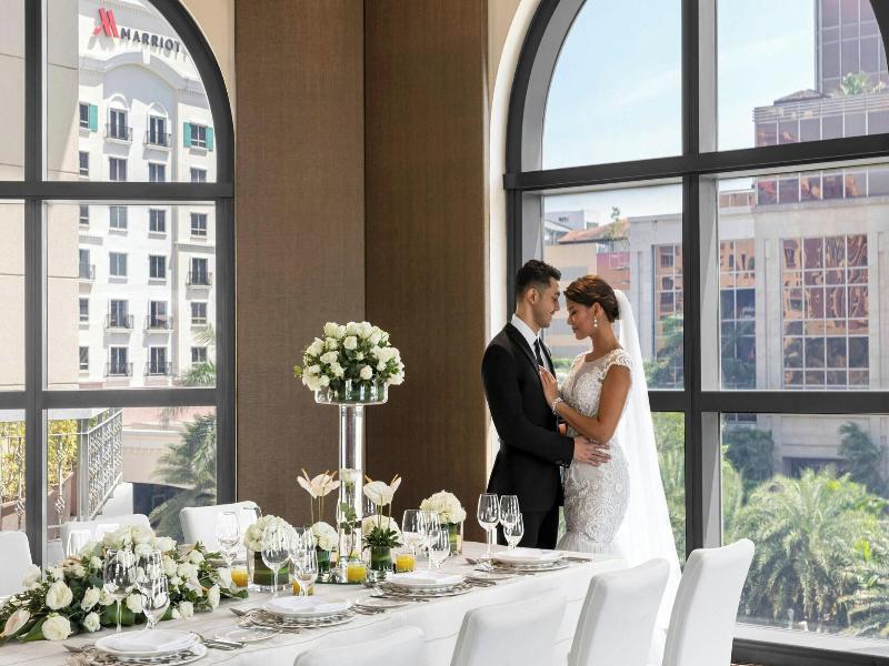 Manila Marriott Hotel image