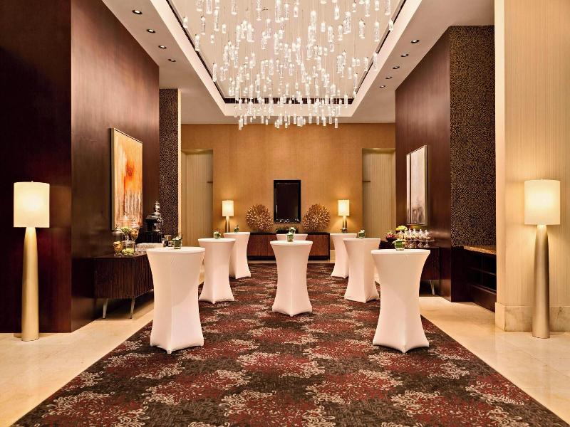 Manila Marriott Hotel image