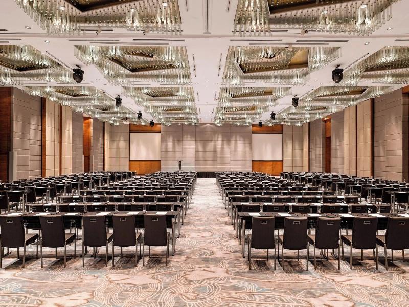 Manila Marriott Hotel image