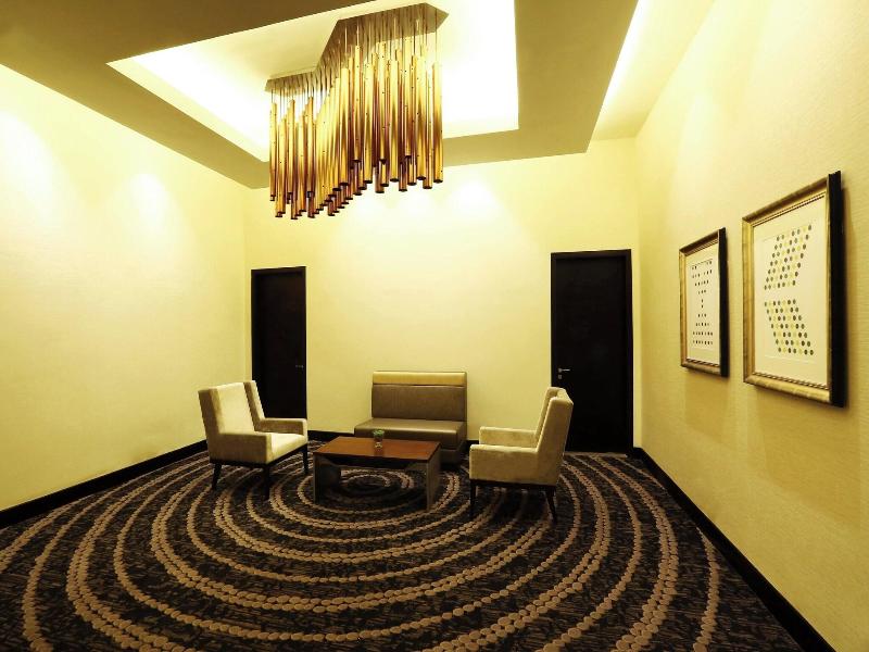 Manila Marriott Hotel image