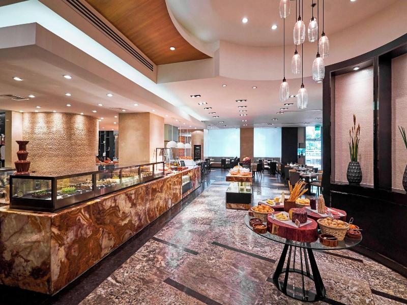 Manila Marriott Hotel image