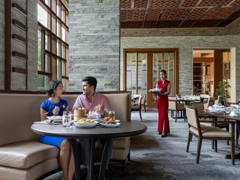 Manila Marriott Hotel image